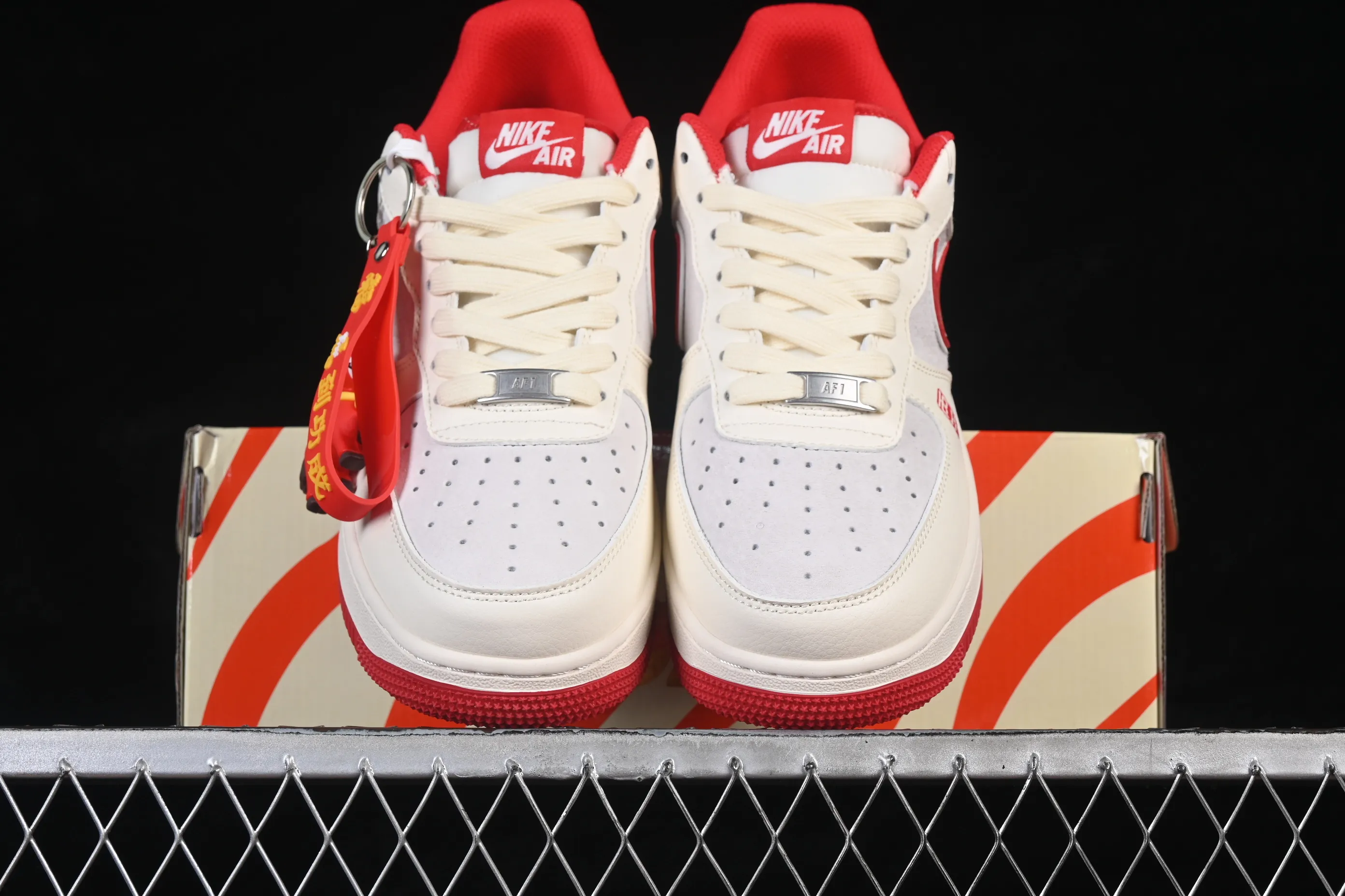 All categories Nk Air Force 1 Air Force series Nk Air Force 1 Low Air Force low-top Nike Air Force 1'07 Low Good luck in the Year of the Horse Air Force 1 low-top casual sneakers HT5088-613
